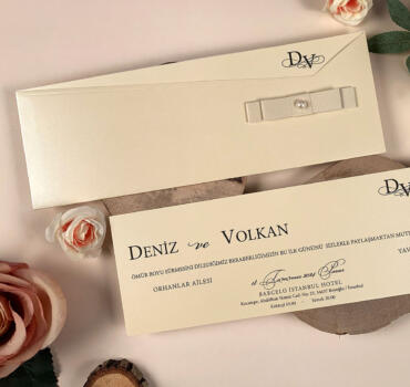 Invitatie de nunta eleganta cu perla si funda 9131ee