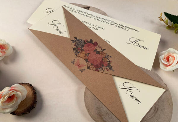 Invitatie de nunta floral cu fluture 41451 - imagine 2