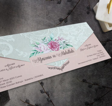 Invitatie de nunta florala cu model dantelat 9023