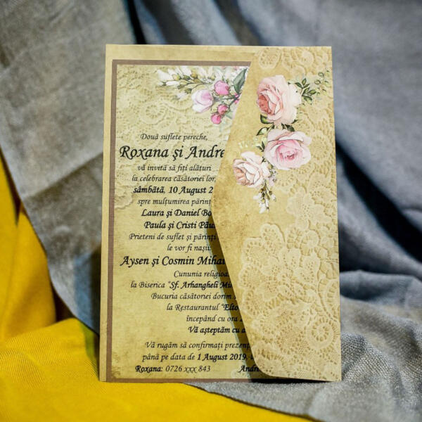 Invitatie de nunta florala cu model dantela 985 - imagine 3
