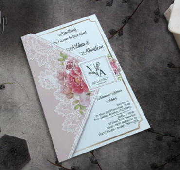 Invitatie de nunta florala cu model dantelat 9028
