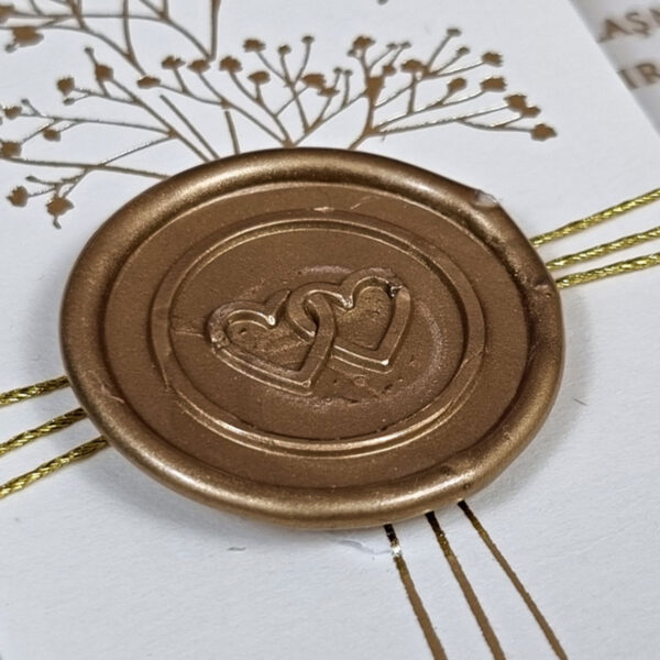 Sigiliu de ceara auriu cu doua inimioare - imagine 2