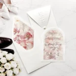 Invitație de Nuntă Florală cu Design Arcadă 2617