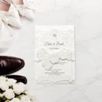 Invitație de Nuntă Luxury cu Flori Decorative și Elemente în Relief 2620